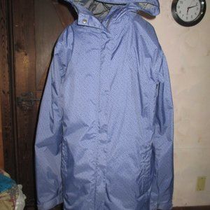 Columbia long blue coat, 2 pockets